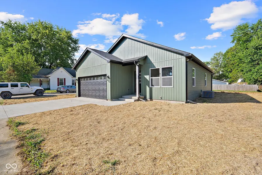 404 N Leavitt ST, Brazil, IN 47834