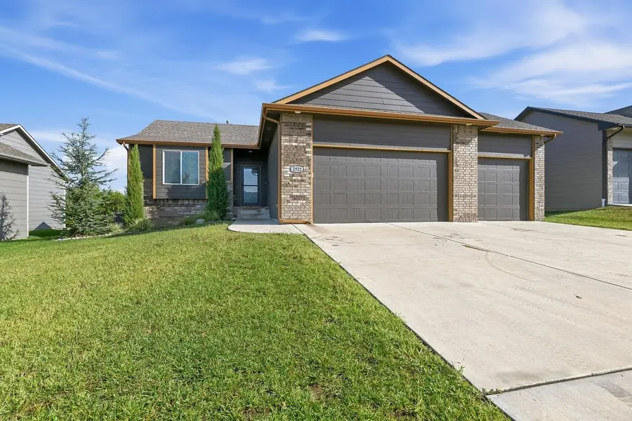 2922 E Reiss, Park City, KS 67209