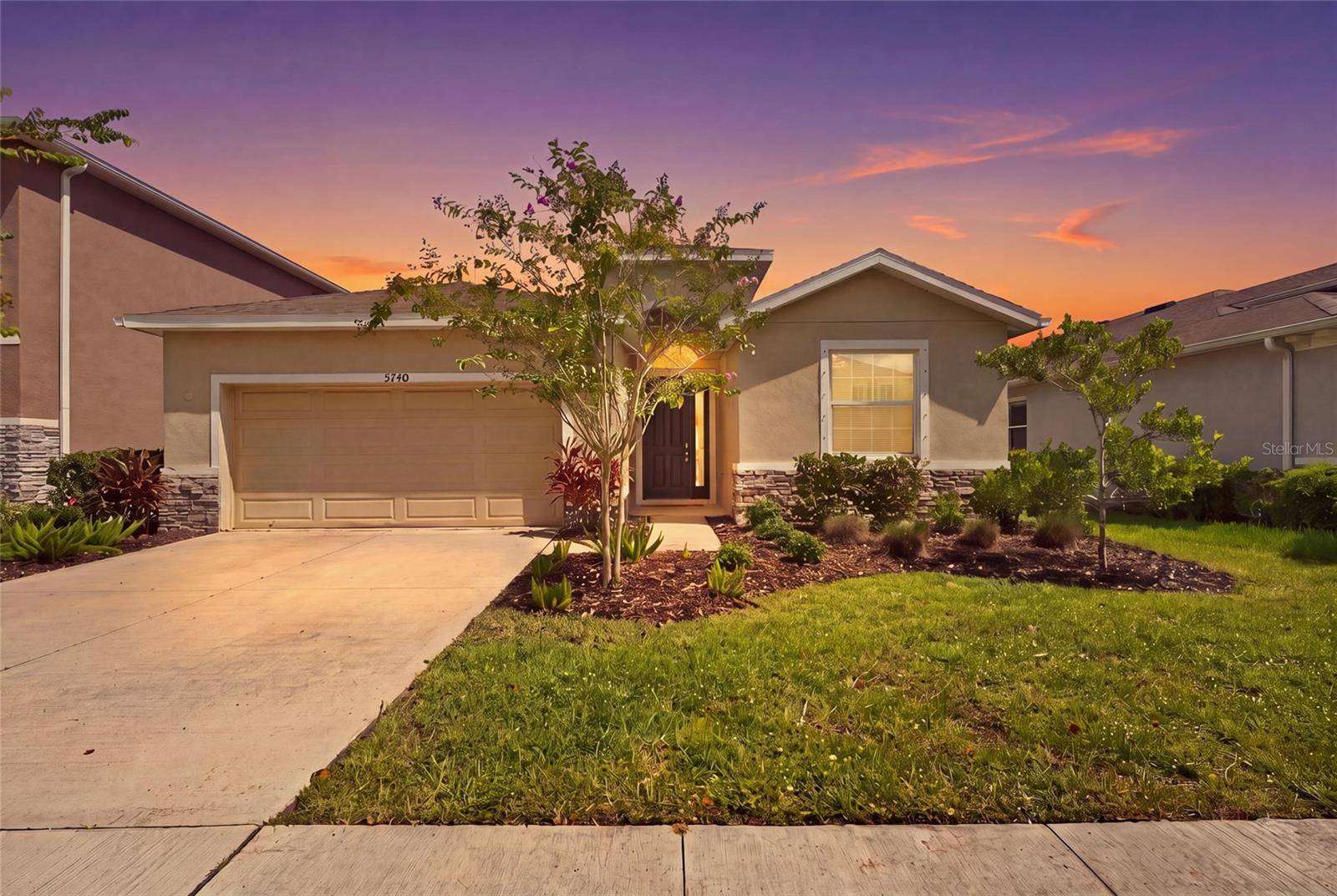 5740 WOODLAND SAGE DR, Sarasota, FL 34238
