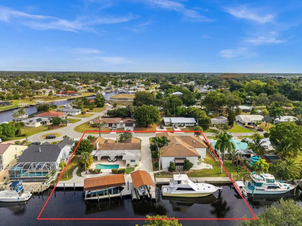 2129 W TOBAGO CIR, Fort Myers, FL 33905