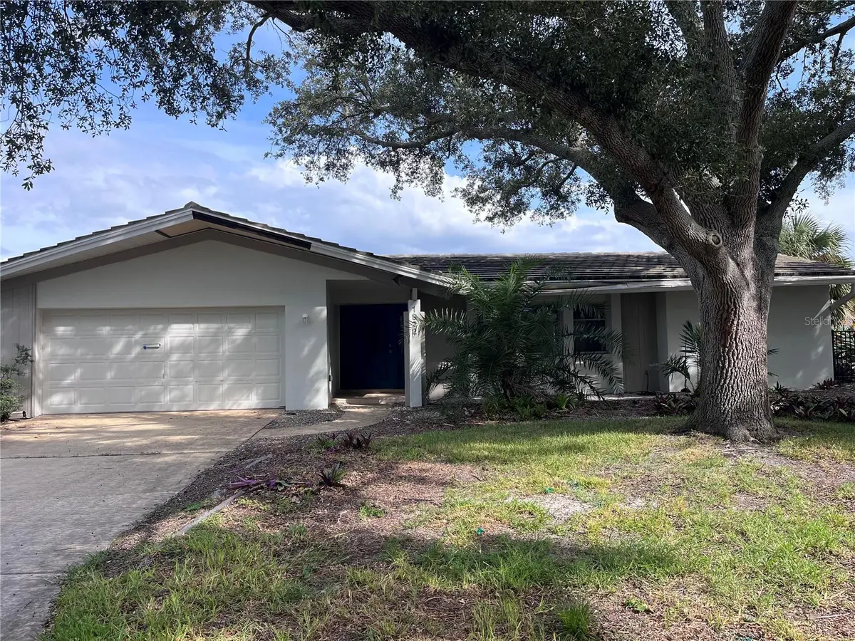 1922 ILLINOIS AVE NE, St Petersburg, FL 33703