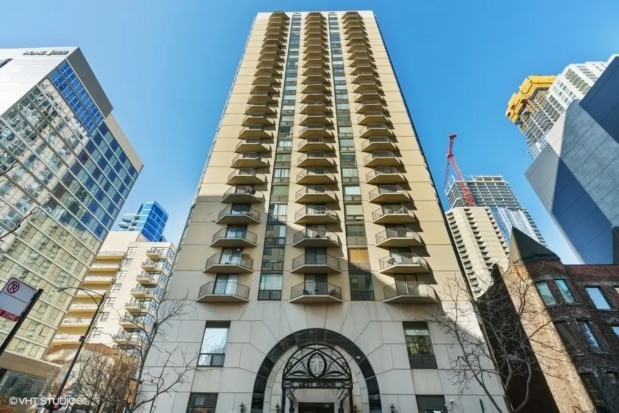 70 W HURON ST #1002, Chicago, IL 60654