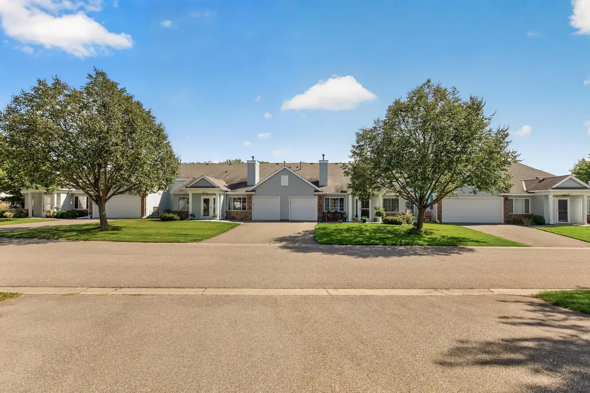 4139 Ruby LN #74, Eagan, MN 55122