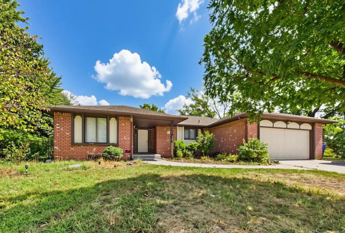 6861 E Trinity Cir, Wichita, KS 67211