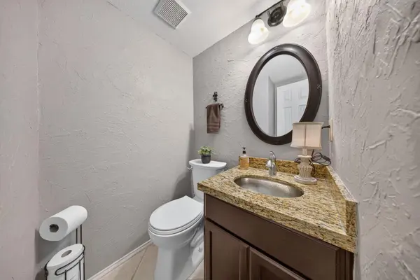 806 Mountain Ridge DR, Leander, TX 78641