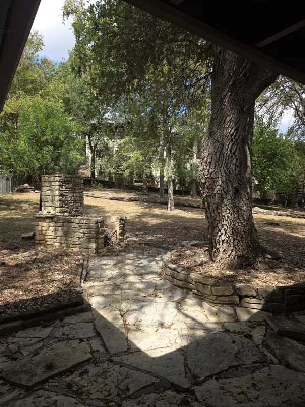 207 Canyon RD, San Marcos, TX 78666