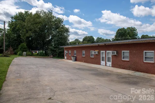 319 Connelly Springs RD SW, Lenoir, NC 28645