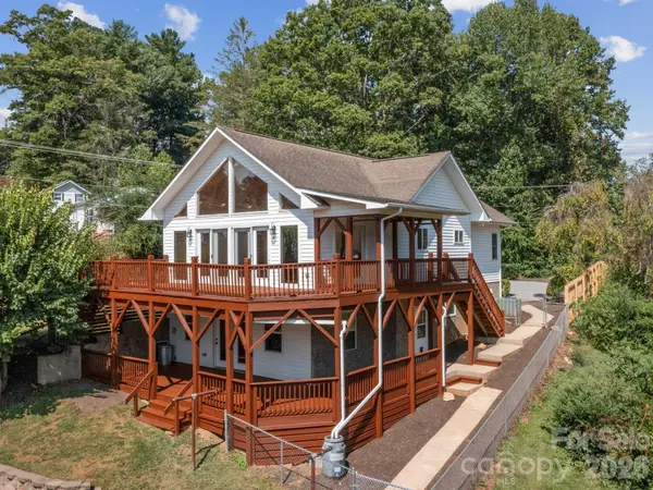 110 Medford AVE, Waynesville, NC 28786