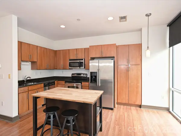 2200 Lyndhurst AVE #102, Charlotte, NC 28203