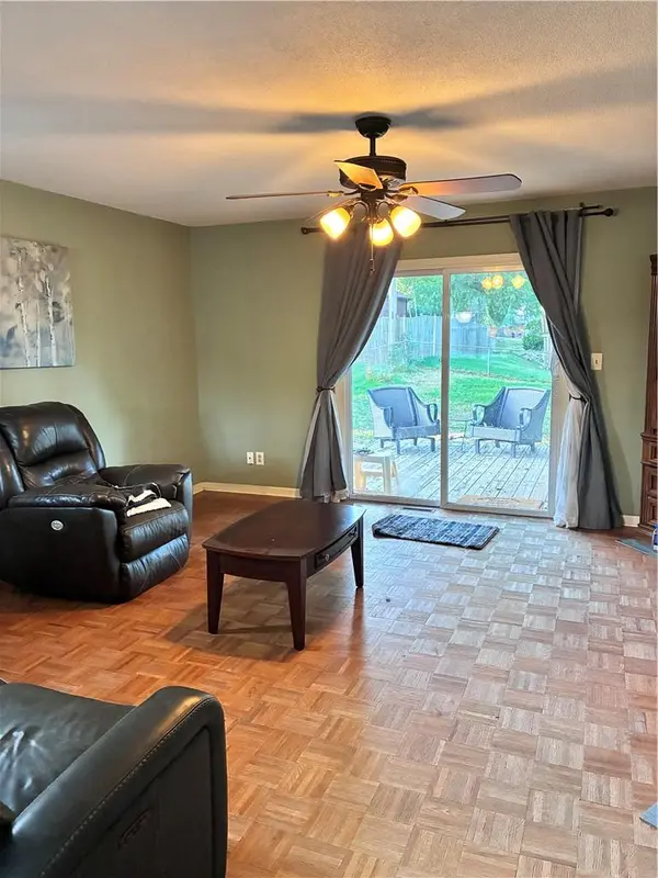 16904 E 35th TER, Independence, MO 64055