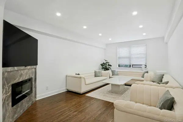 142 Garth RD #2S, Scarsdale, NY 10583