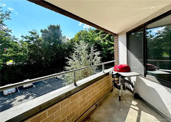 680 W Boston Post RD #3Q, Mamaroneck, NY 10543