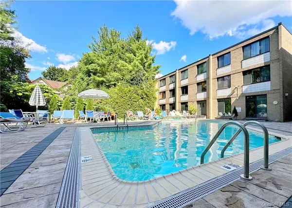 680 W Boston Post RD #3Q, Mamaroneck, NY 10543