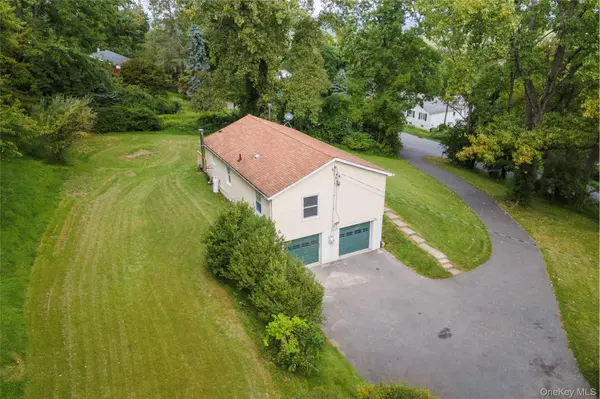 158 Stagecoach PASS, Stormville, NY 12582