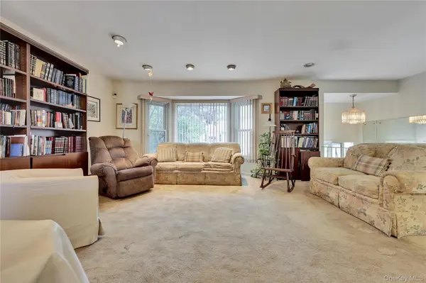 22 Woodmere BLVD, Woodmere, NY 11598