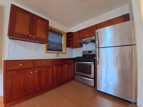 220-03 64th Avenu #1FL, Oakland Gardens, NY 11364