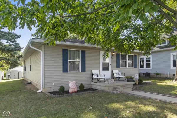 69 S Carlisle ST, Bargersville, IN 46106