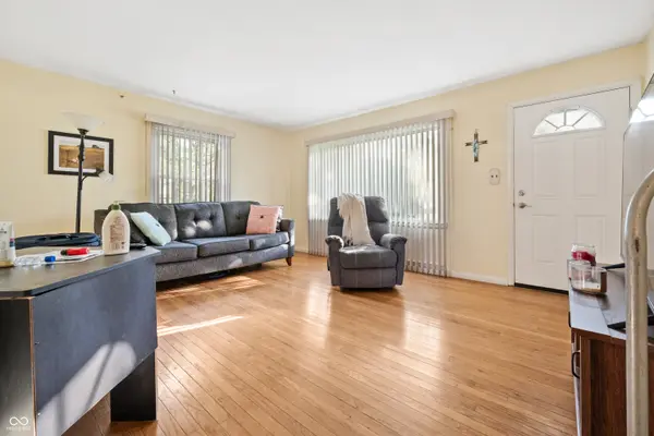 924 N Boehning ST, Indianapolis, IN 46219