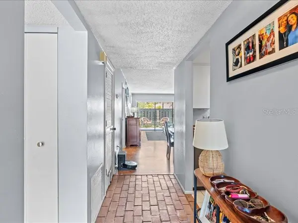 7364 CLOISTER DR #7364, Sarasota, FL 34231
