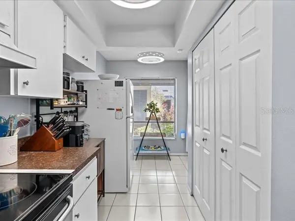 7364 CLOISTER DR #7364, Sarasota, FL 34231