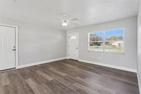 801 ELM AVE, Fruitland Park, FL 34731