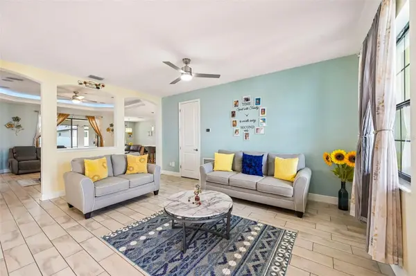4024 SALIDA DEL SOL DR, Sun City Center, FL 33573