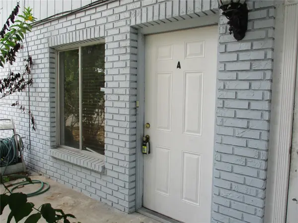 1048 SW 6TH DR #A, Gainesville, FL 32601