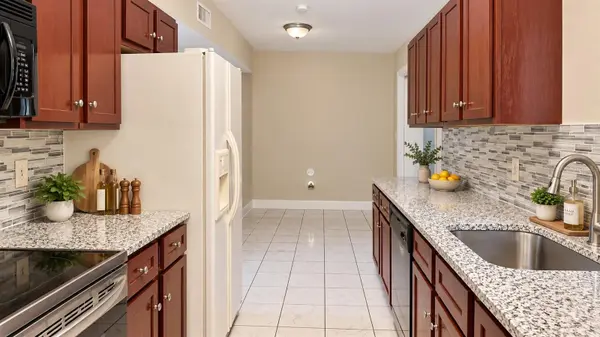 5715 ELON DR, Orlando, FL 32808