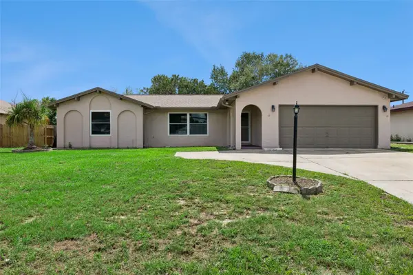 853 SYLVIA DR, Deltona, FL 32725