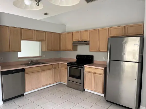 2833 HARDENBERGH LN, Eustis, FL 32726