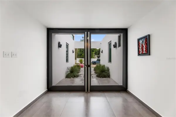 M-13 URB. CERRO REAL, Guaynabo, PR 00969