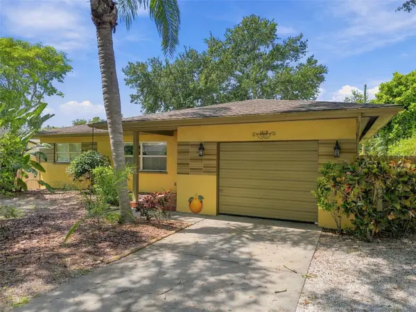 1612 SAN CHARLES DR, Dunedin, FL 34698