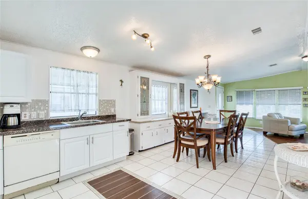 34 PELICAN DR E, Oldsmar, FL 34677