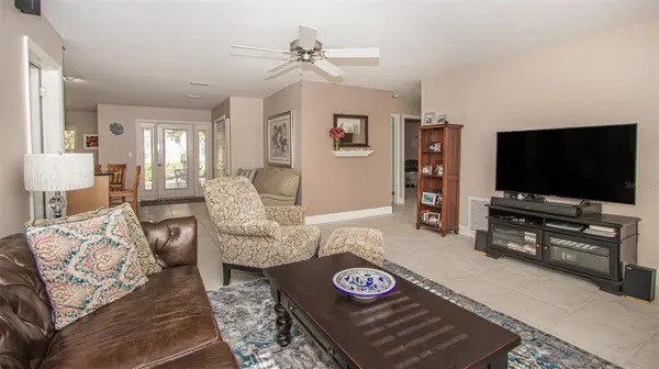 7864 15TH WAY N, St Petersburg, FL 33702
