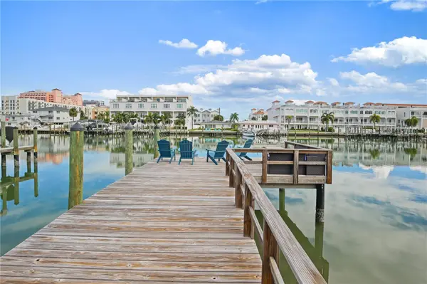 136 BAYSIDE DR, Clearwater, FL 33767