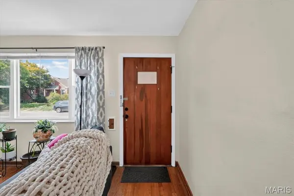4978 Parker AVE, St Louis, MO 63139