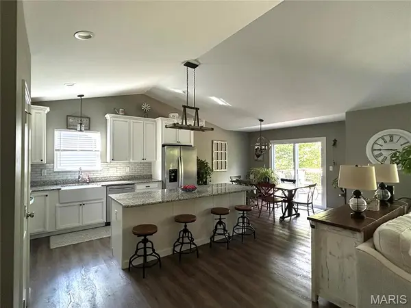 7930 Sonora RDG, Caseyville, IL 62232
