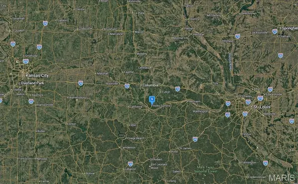 120 Angel LN, Holts Summit, MO 65043