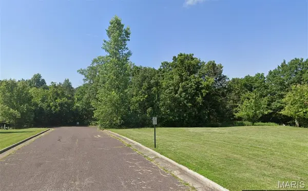 120 Angel LN, Holts Summit, MO 65043