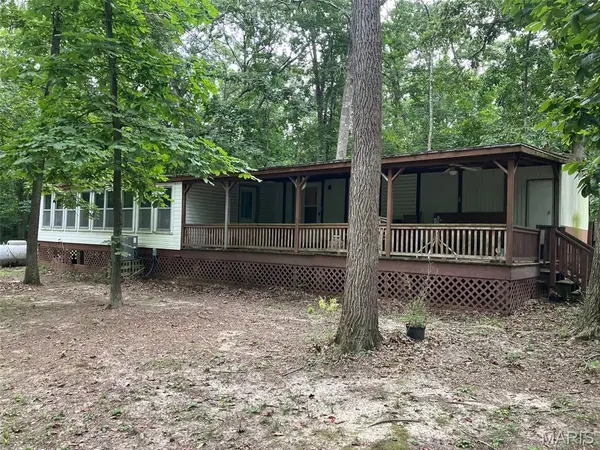 14606 Rod And Gun RD, Breese, IL 62230