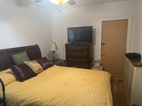 8449 S Dante AVE, Chicago, IL 60619