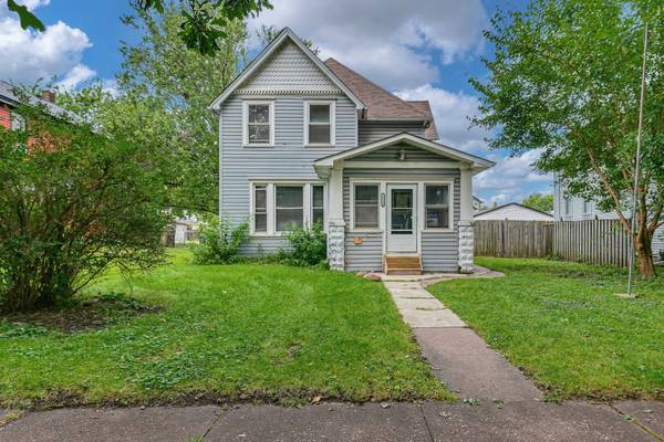 2214 W 2ND ST, Davenport, IA 52802