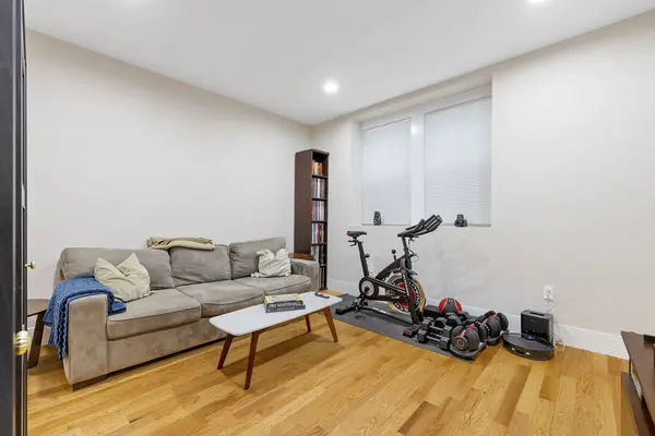7 Whitman ST #1, Somerville, MA 02144