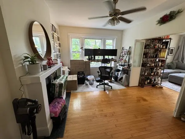 4157 N Wolcott AVE #2N, Chicago, IL 60613