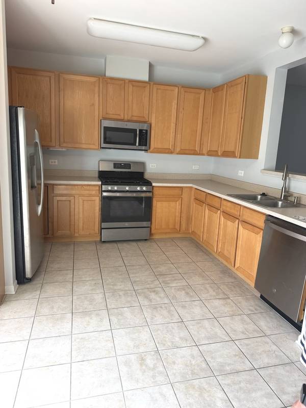 1956 Concord DR, Mchenry, IL 60050