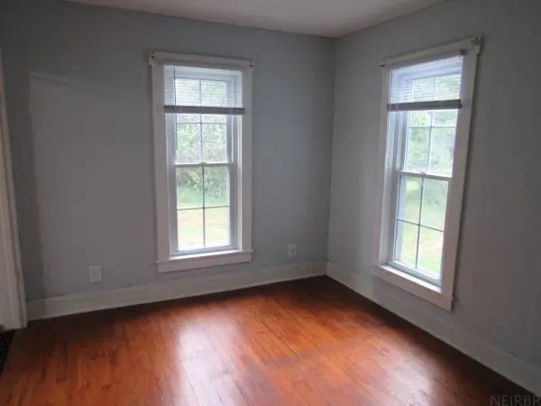 110 Anamosa Avenue, Onslow, IA 52321