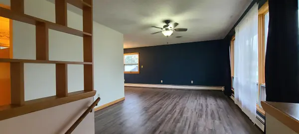 205 E Iowa ST, Monona, IA 52159