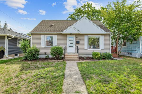 6133 Thomas AVE S, Minneapolis, MN 55410