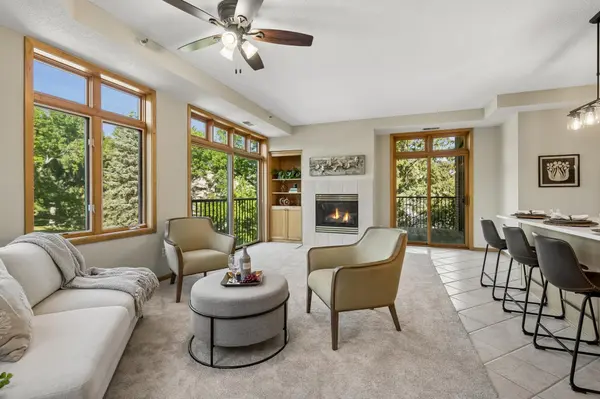 5555 Dewey Hill RD #202, Edina, MN 55439