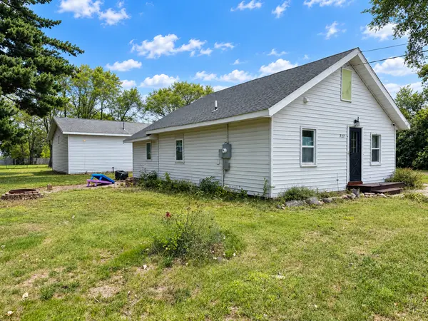 327 11th ST S, Sauk Rapids, MN 56379